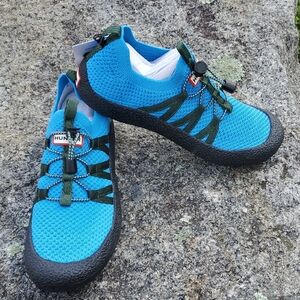 NWT Hunter Videl Aqua and Black Outdoor Shoes Size 10 M